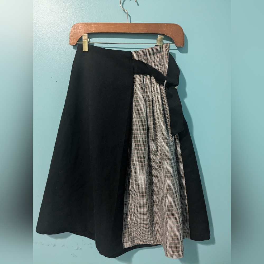 Black midi skirt with plaid and belt detail